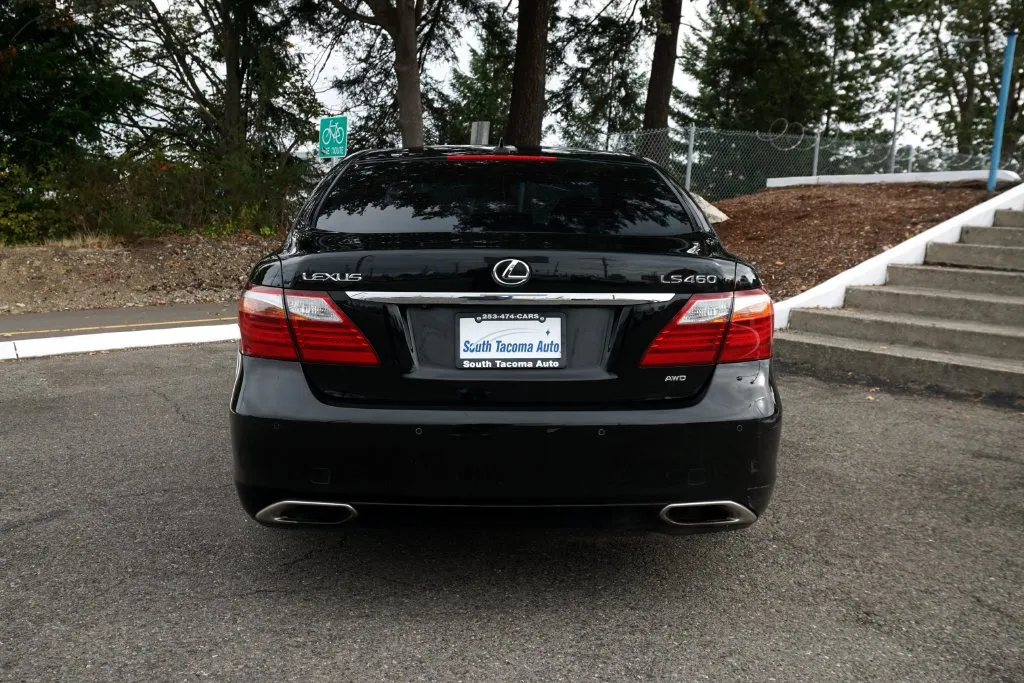 Lexus LS photo 4