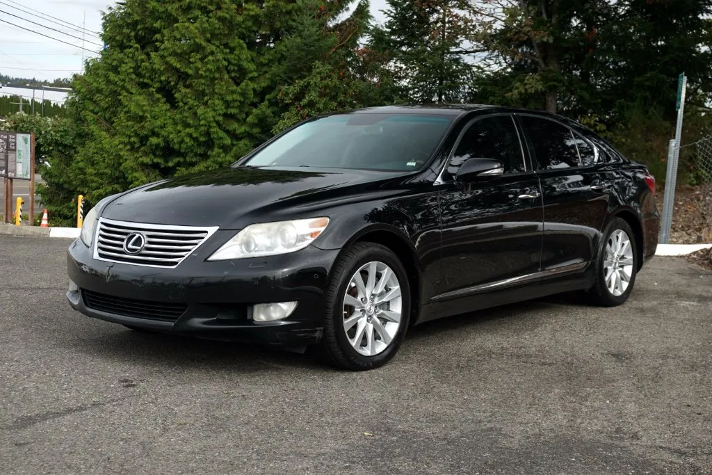 Lexus LS photo 7