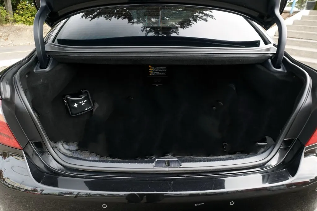 Lexus LS photo 17