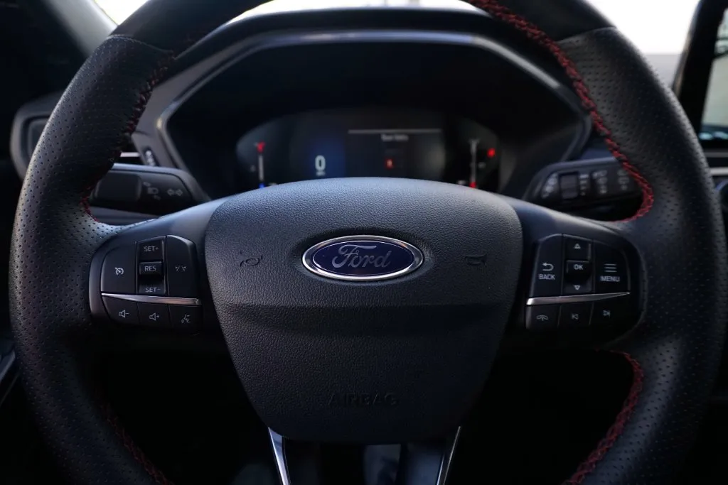 Ford Escape photo 18