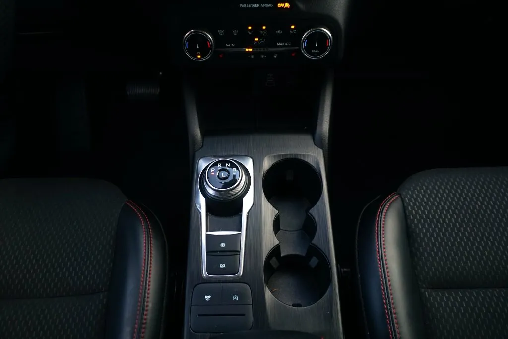 Ford Escape photo 19