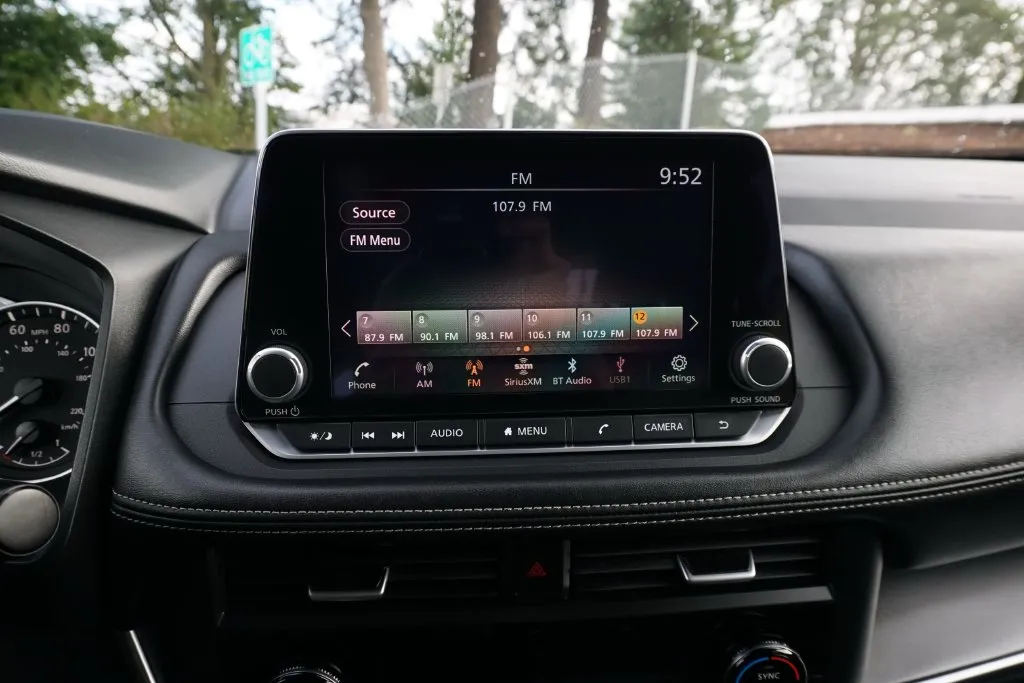 Nissan Rogue photo 29