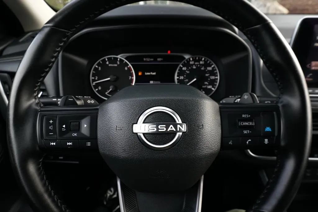 Nissan Rogue photo 19