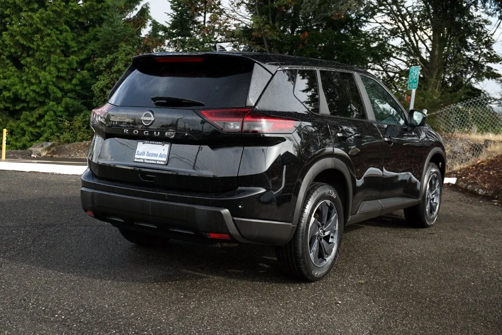 Nissan Rogue photo 5