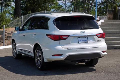 More photos of 2017 INFINITI QX60 at South Tacoma Auto, WA