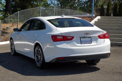 More photos of 2023 Chevrolet Malibu LT at South Tacoma Auto, WA