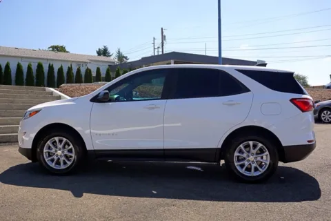 More photos of 2021 Chevrolet Equinox LS at South Tacoma Auto, WA