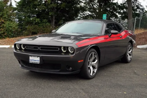 More photos of 2015 Dodge Challenger SXT at South Tacoma Auto, WA