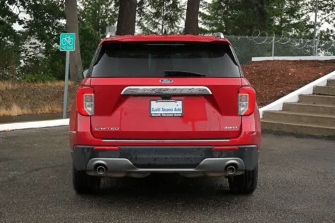 More photos of 2023 Ford Explorer Limited at South Tacoma Auto, WA