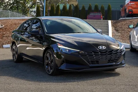 Black 2022 Hyundai Elantra SEL for sale in Tacoma, WA