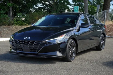 Another view of 2022 Hyundai Elantra SEL for sale in Tacoma, WA at South Tacoma Auto