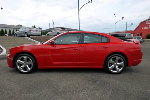More photos of 2014 Dodge Charger SXT at South Tacoma Auto, WA