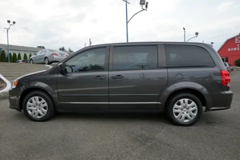 More photos of 2016 Dodge Grand Caravan AVP at South Tacoma Auto, WA