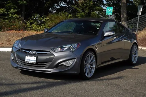 More photos of 2014 Hyundai Genesis Coupe 3.8 Ultimate at South Tacoma Auto, WA