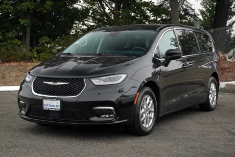 Another view of 2023 Chrysler Pacifica Touring L for sale in Tacoma, WA at South Tacoma Auto