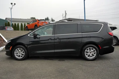 More photos of 2023 Chrysler Pacifica Touring L at South Tacoma Auto, WA