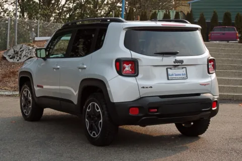 More photos of 2015 Jeep Renegade Trailhawk at South Tacoma Auto, WA