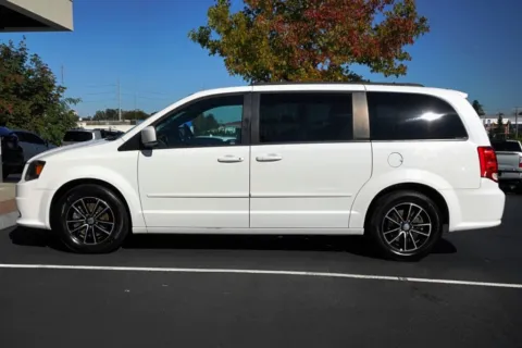 More photos of 2017 Dodge Grand Caravan GT at South Tacoma Auto, WA