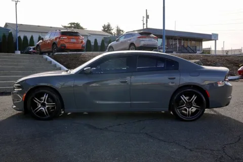 More photos of 2017 Dodge Charger SXT at South Tacoma Auto, WA