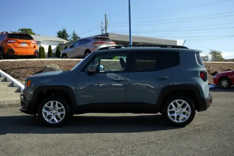 More photos of 2017 Jeep Renegade Latitude at South Tacoma Auto, WA