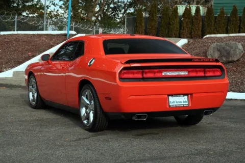 More photos of 2009 Dodge Challenger R/T at South Tacoma Auto, WA