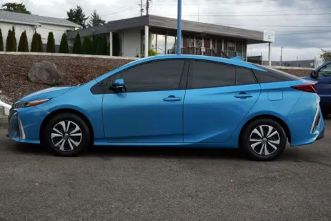 More photos of 2018 Toyota Prius Prime Premium at South Tacoma Auto, WA