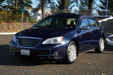 More photos of 2014 Chrysler 200 Limited at South Tacoma Auto, WA