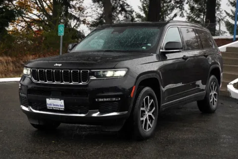 Another view of 2024 Jeep Grand Cherokee L Limited for sale in Tacoma, WA at South Tacoma Auto