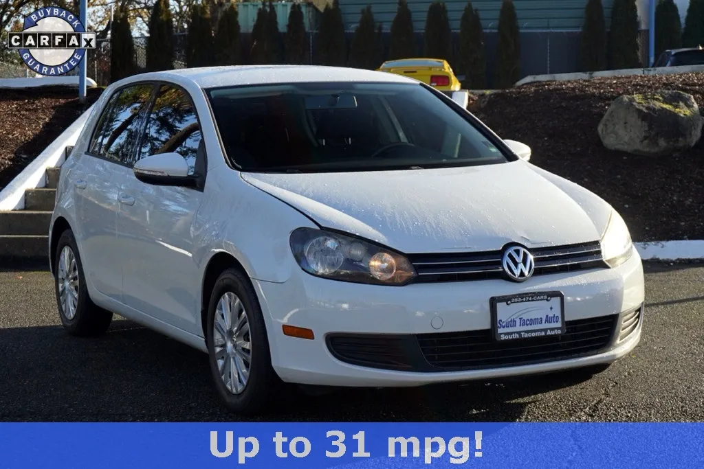2011 Volkswagen Golf Base