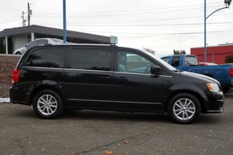More photos of 2018 Dodge Grand Caravan SXT at South Tacoma Auto, WA