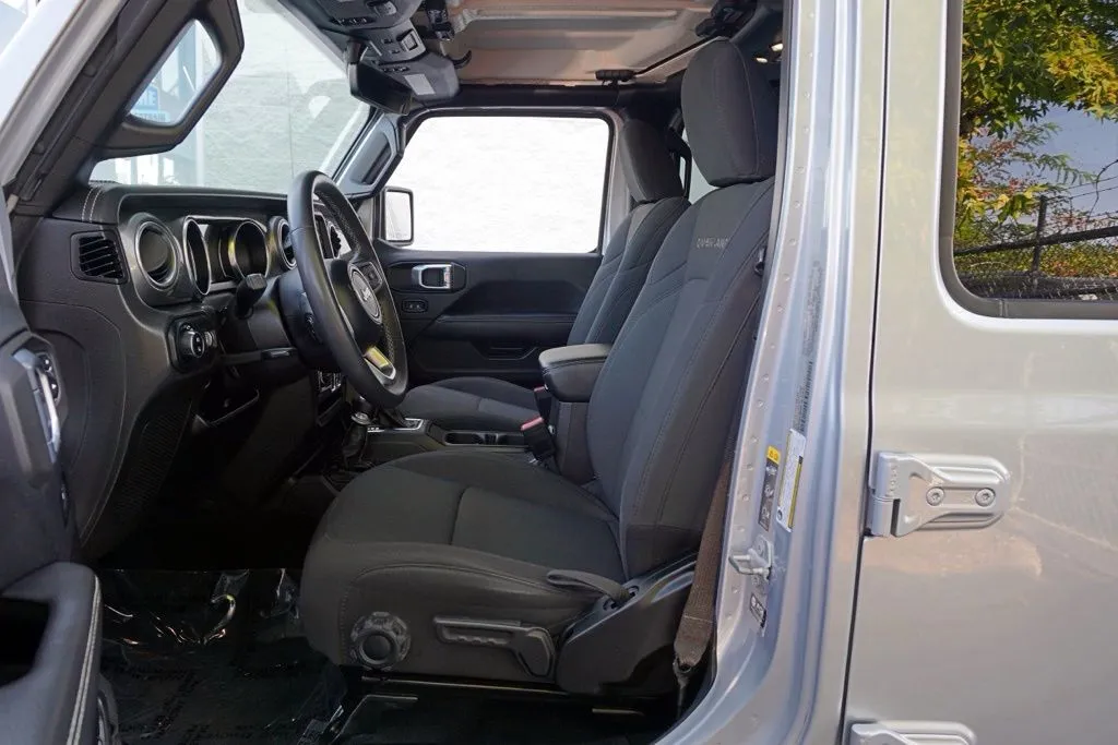 2023 Jeep Gladiator Overland - Photo 15