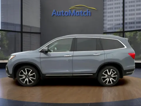 More photos of 2022 Honda Pilot Touring w/Rear Captain's Chairs at AutoMatch, UT