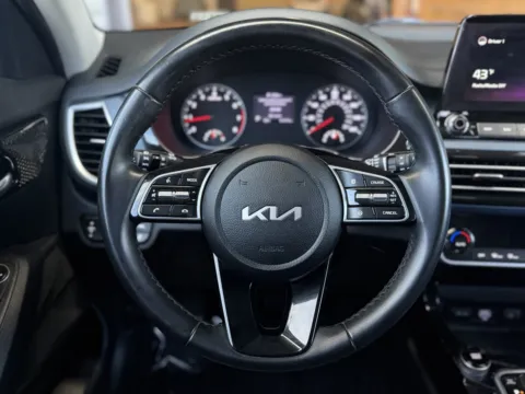 More photos of 2022 Kia Seltos S at AutoMatch, UT