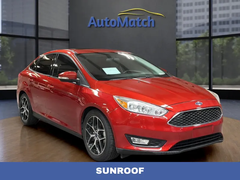 2018 Ford Focus Sedan SEL's photo
