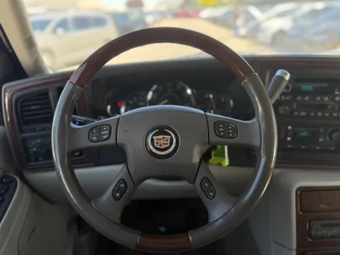 Photos of 2005 Cadillac Escalade for sale in Orem, UT at AutoMatch
