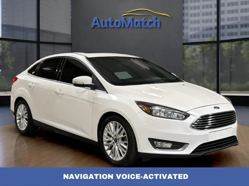 2018 Ford Focus Sedan Titanium's photo