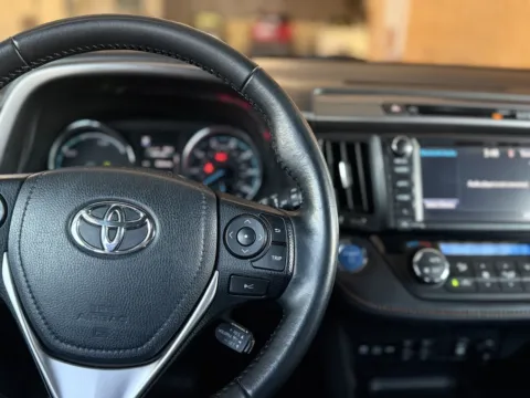 More photos of 2018 Toyota RAV4 Hybrid SE at AutoMatch, UT