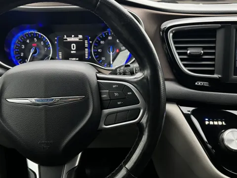 More photos of 2019 Chrysler Pacifica Touring L at AutoMatch, UT