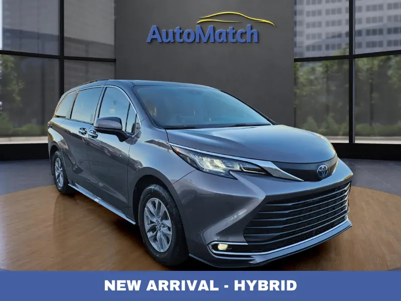 Gray 2022 Toyota Sienna XLE 7-Passenger for sale in Orem, UT