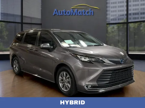 Gray 2022 Toyota Sienna XLE 7-Passenger for sale in Orem, UT