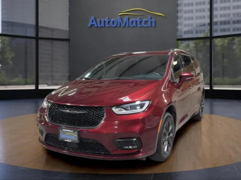 More photos of 2021 Chrysler Pacifica Touring at AutoMatch, UT