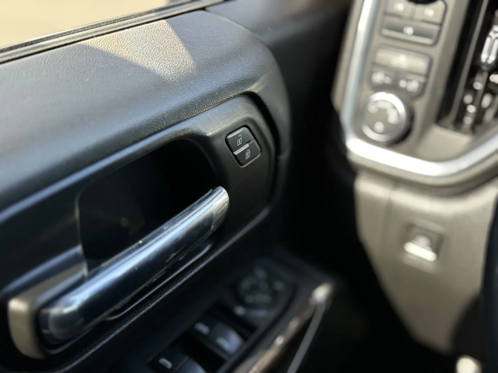 2023 Chevrolet Silverado 2500HD LT - Photo 25