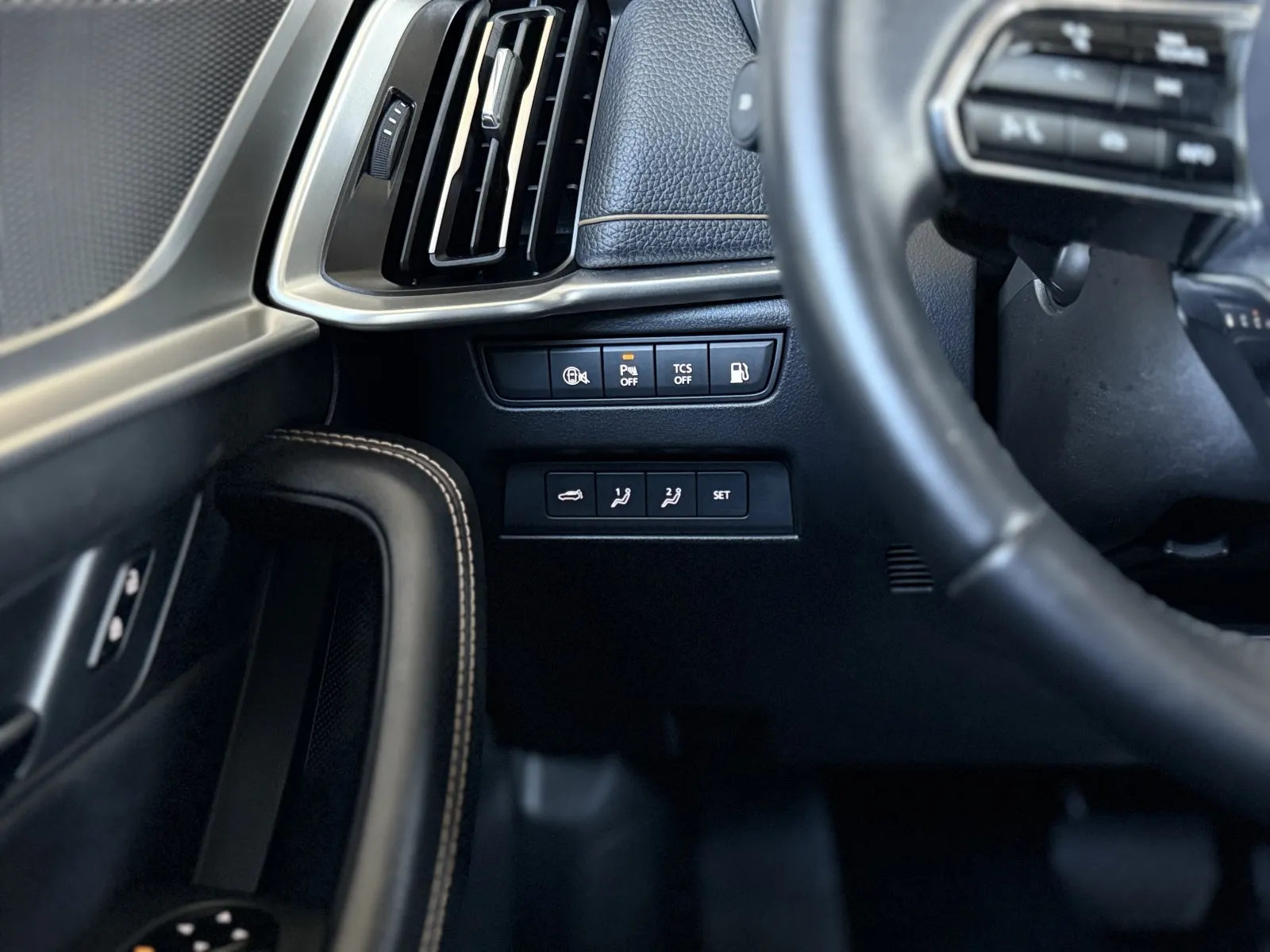 2025 Mazda CX-70 Premium Package - Photo 26