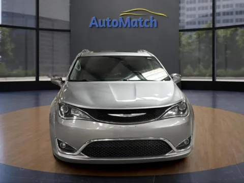 Photos of 2018 Chrysler Pacifica Limited for sale in Orem, UT at AutoMatch