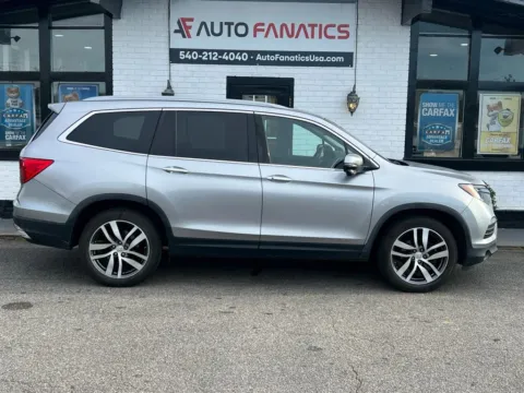 Silver 2017 Honda Pilot Touring Sport Utility 4D for sale in Fredericksburg, VA
