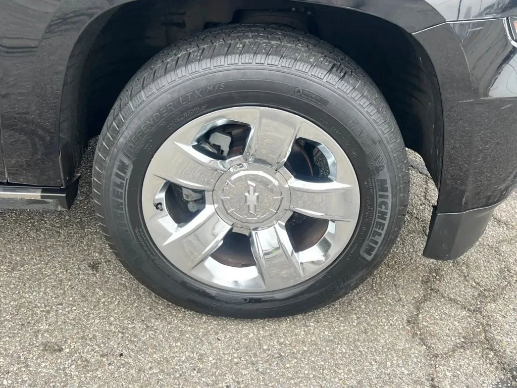 2016 Chevrolet Suburban LTZ - Photo 34