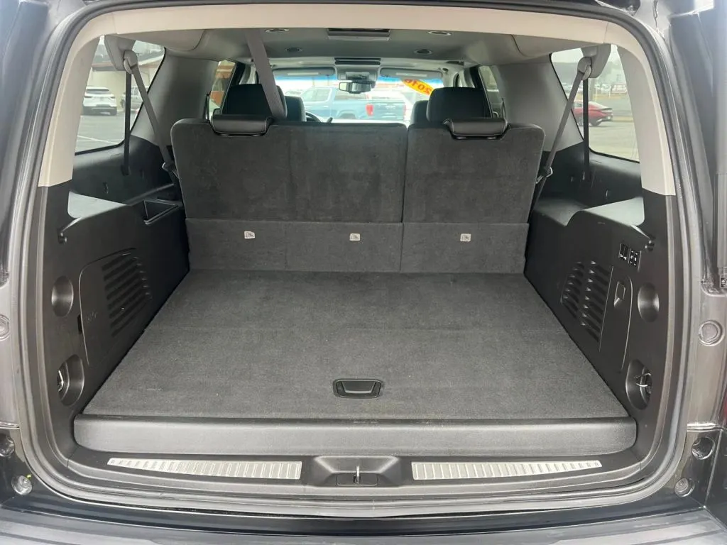 2016 Chevrolet Suburban LTZ - Photo 22