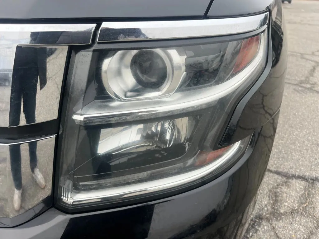2016 Chevrolet Suburban LTZ - Photo 32