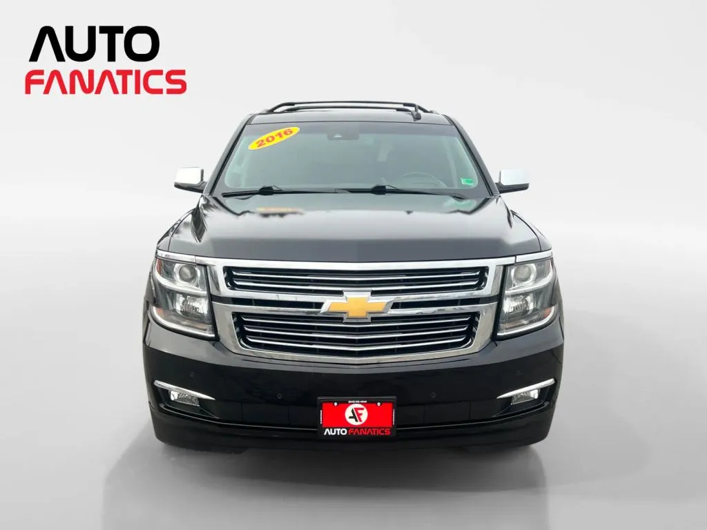 2016 Chevrolet Suburban LTZ - Photo 9