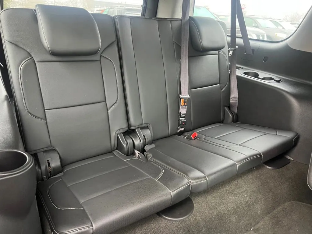 2016 Chevrolet Suburban LTZ - Photo 21
